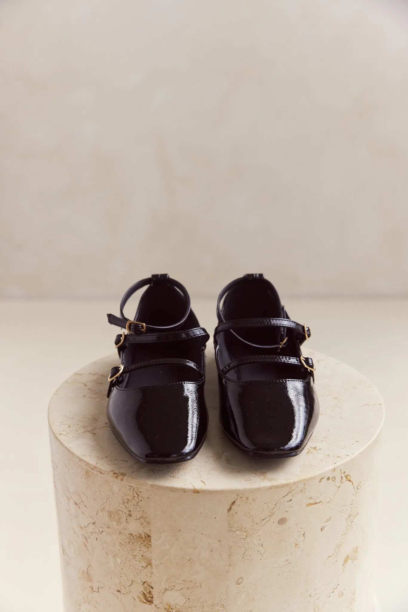 Alex Flat (Black)