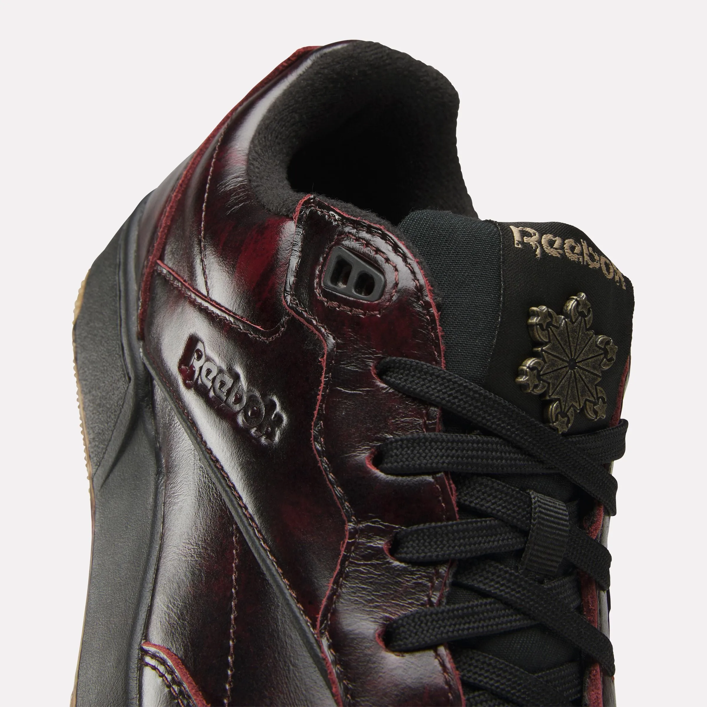 Reebok X Universal Monsters Bb 4000 Ii Red/Black