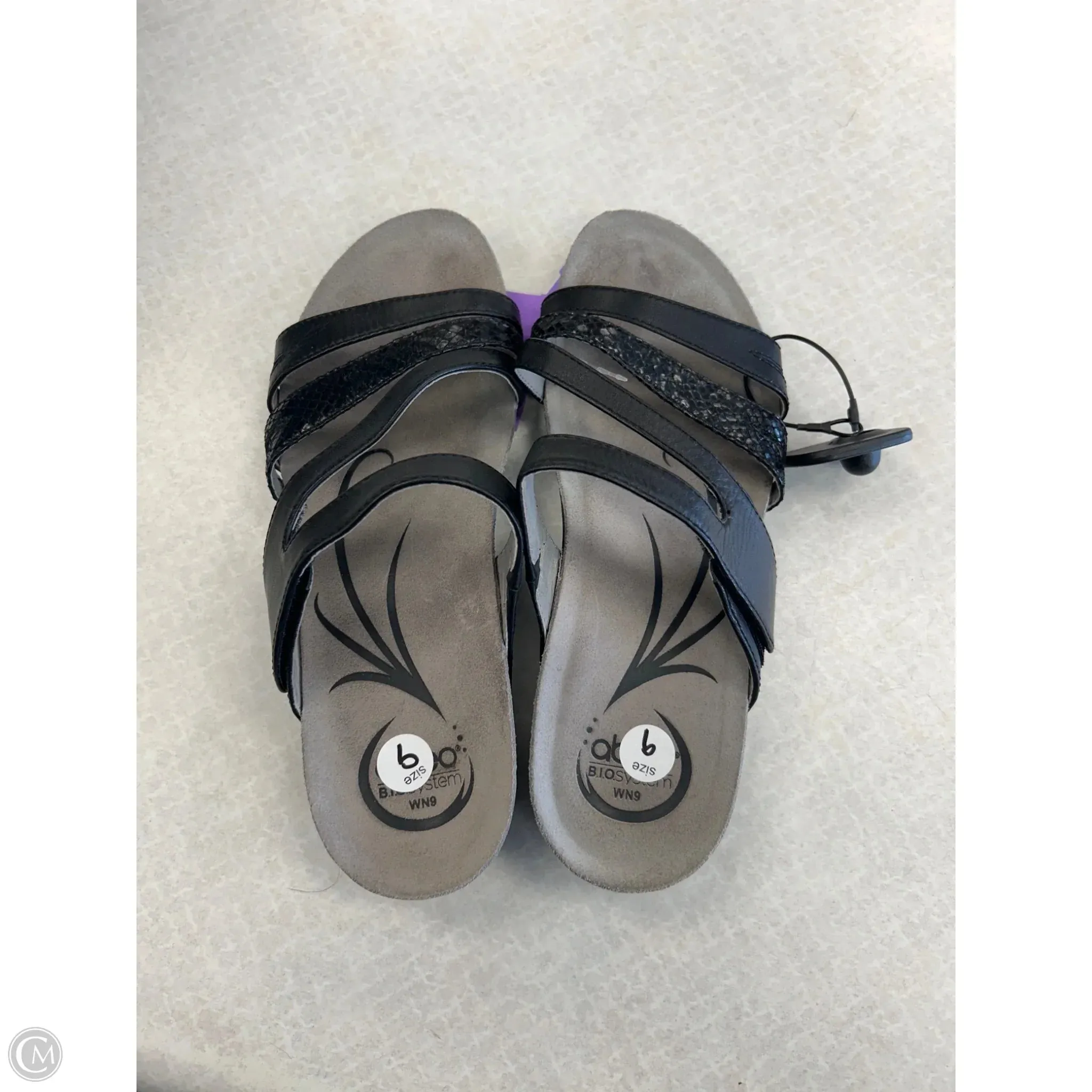 Sandals Flats By Abeo In Black, Size: 9