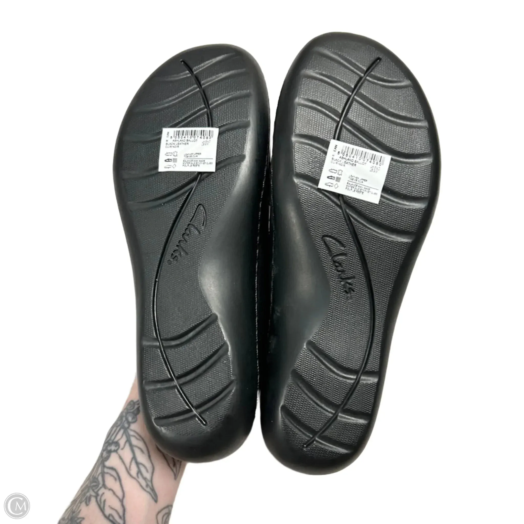 Shoes Flats By Clarks In Black, Size: 9