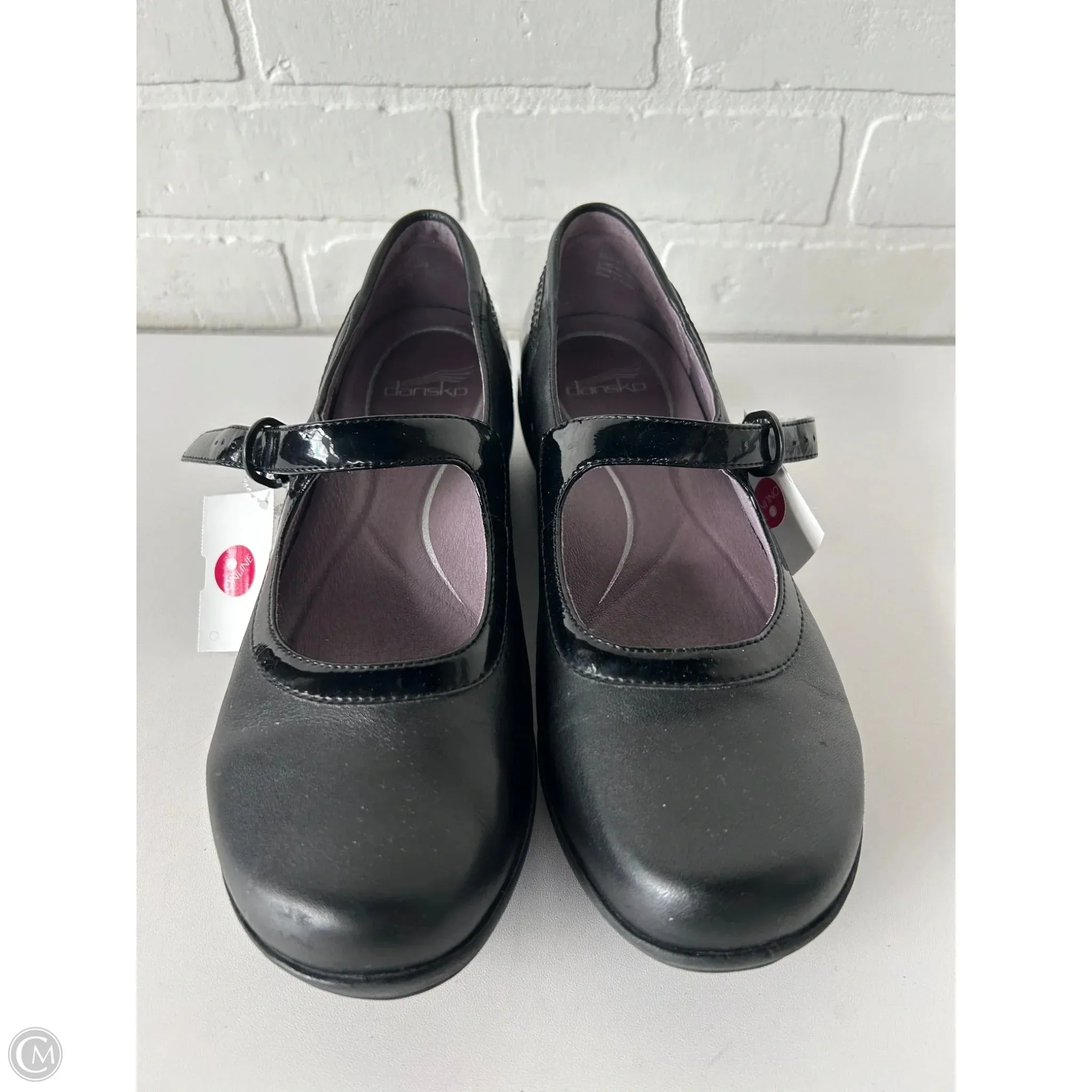Shoes Flats By Dansko In Black, Size: 10.5