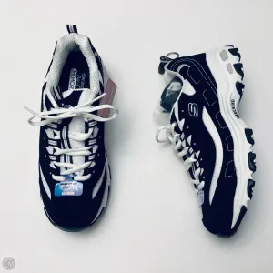 Shoes Sneakers By Skechers In Black & White, Size: 9.5